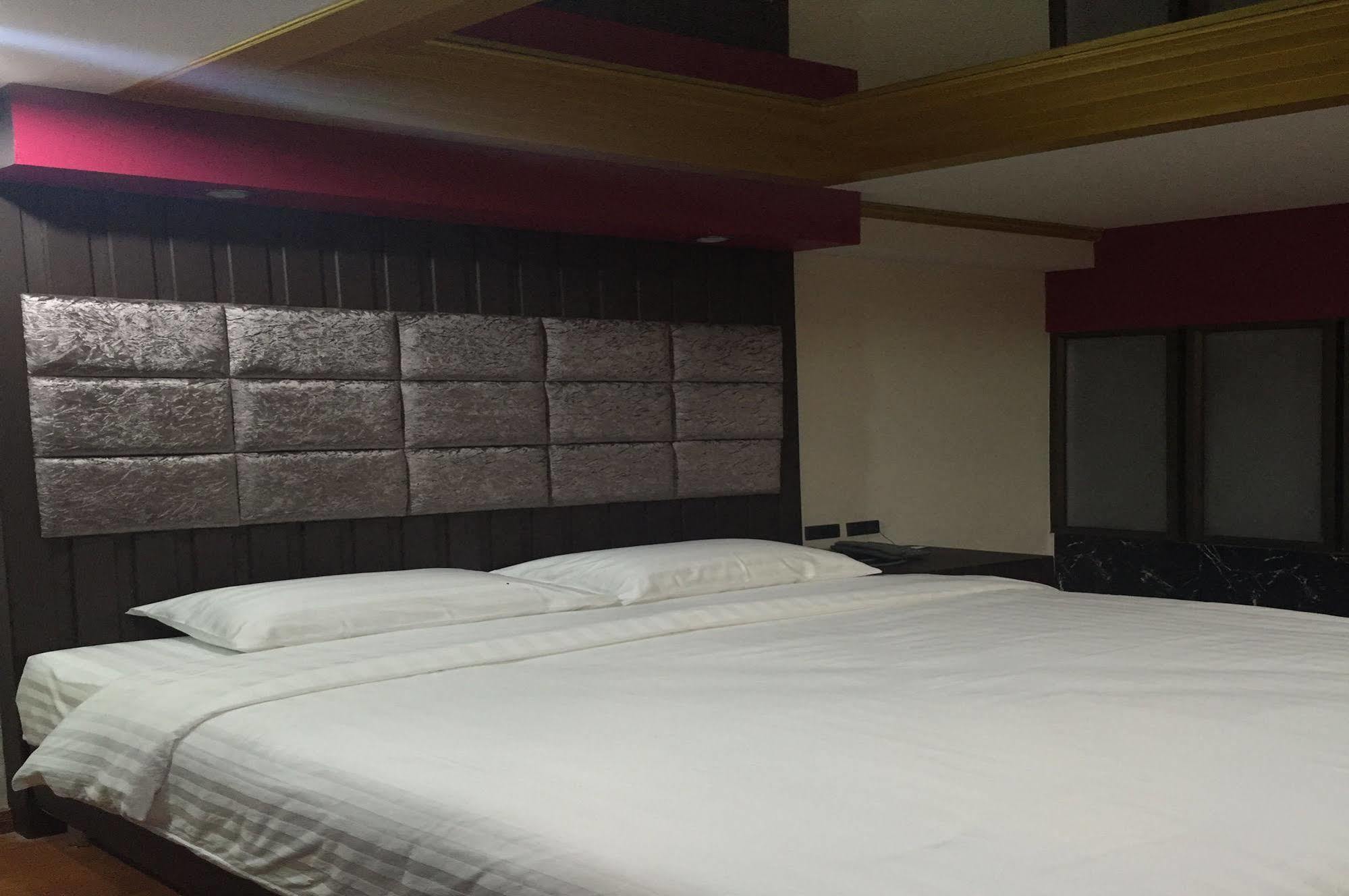 Grand Pink Hotel Hatyai Hat Yai Exteriér fotografie